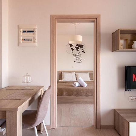 Minimalist Apartments W/ View Szaloniki Kültér fotó