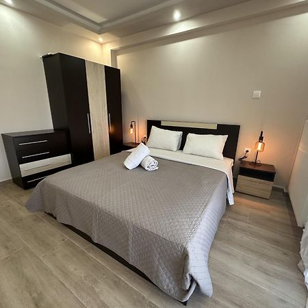 Minimalist Apartments W/ View Szaloniki Kültér fotó