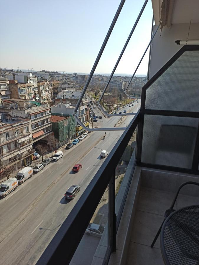 Minimalist Apartments W/ View Szaloniki Kültér fotó
